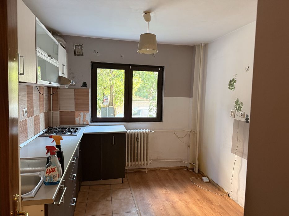 De vanzare apartament 2 camere sector3