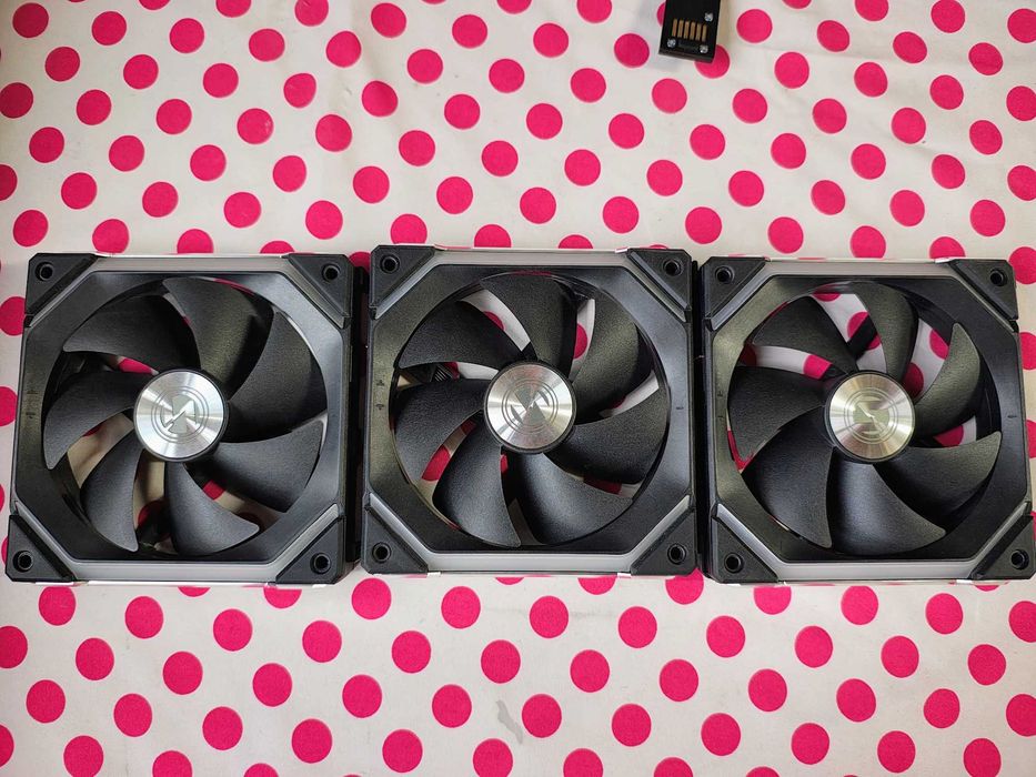 3 x Ventilator Lian Li UNI FAN SL120 RGB PWM Black