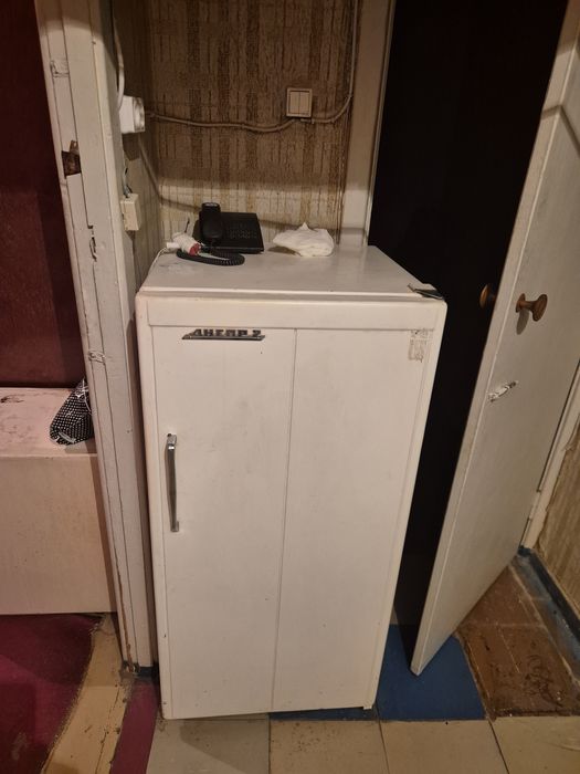 Мебель,стол,кровать