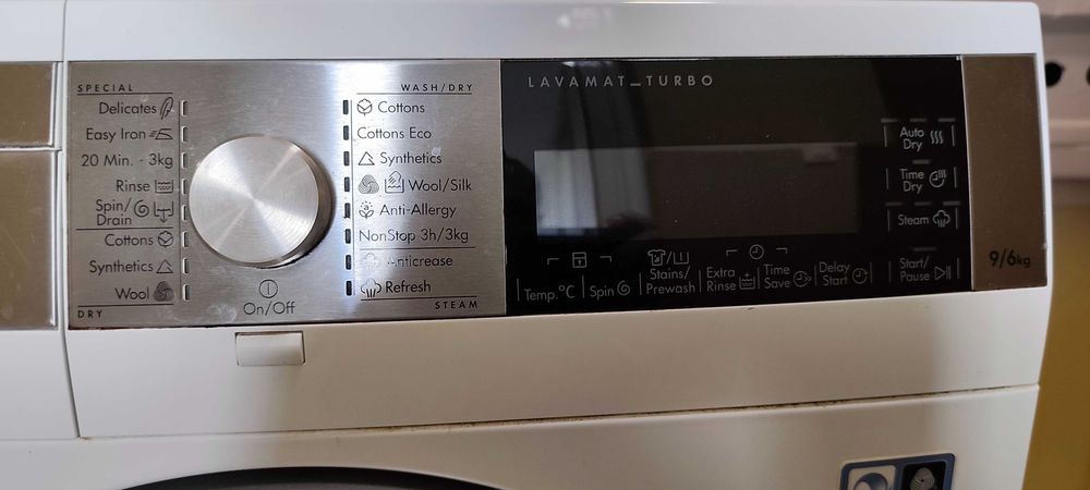 AEG Пералня със сушилня Серия 9 (За Части)