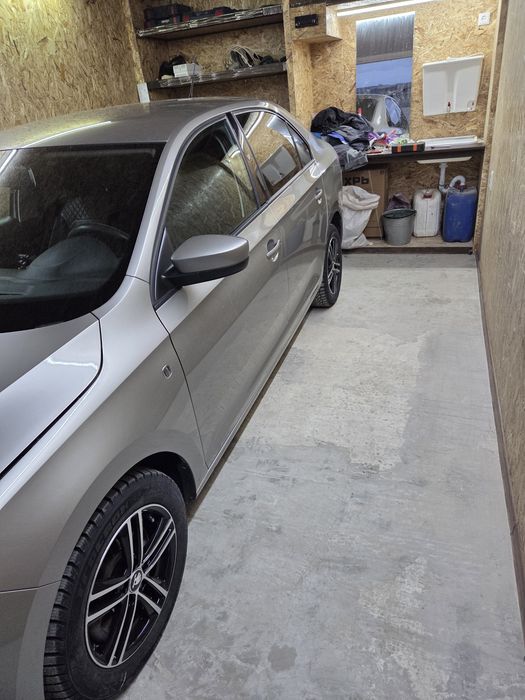 Продам авто skoda rapid 2014 года