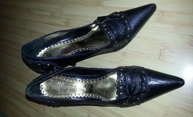 Дамски обувки с ток с капси черни размер 35