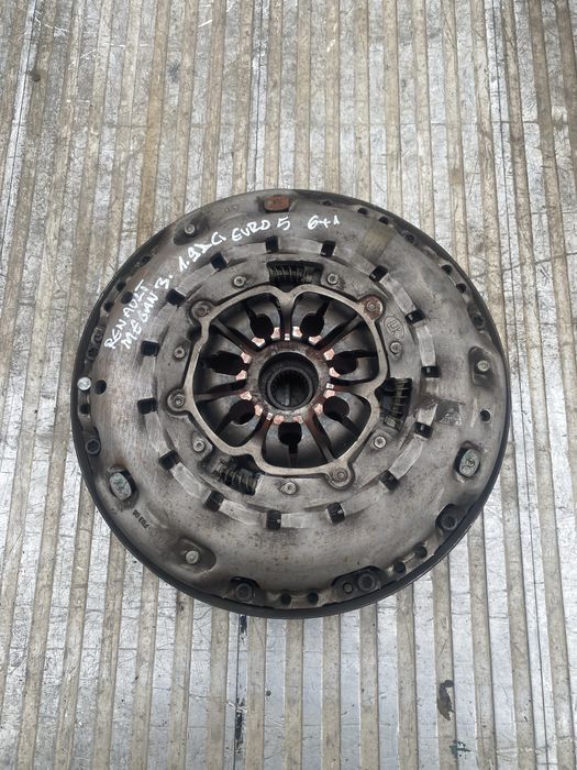 Volanta placa disc Renault Megane 3 1.9 DCI Pret 800 lei masa dubla