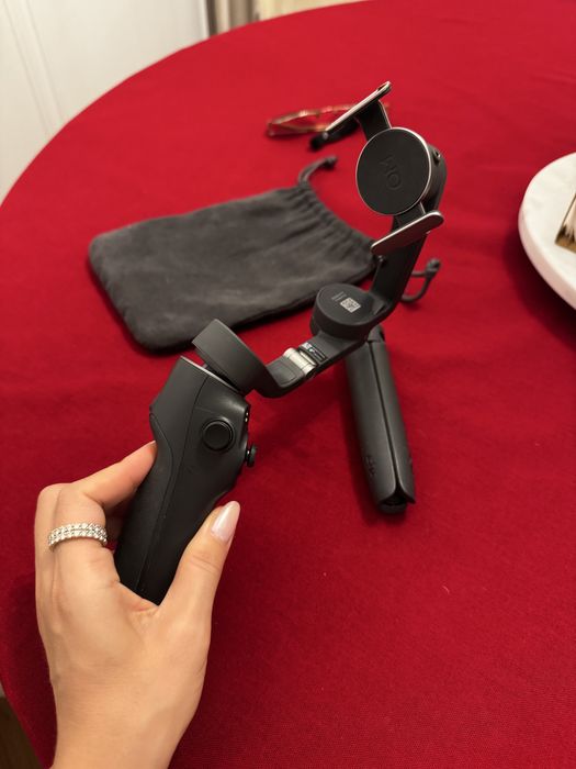 Stabilizator DJI Osmo Mobile 6