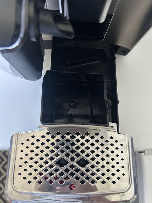 Espressor automat Philips LatteGo 5443/90 alb
