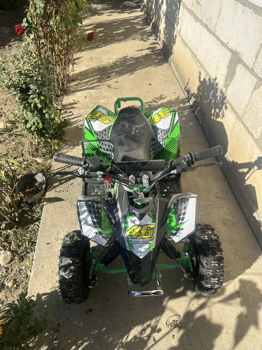 Quad pe benzină pentru copii – stare foarte bună