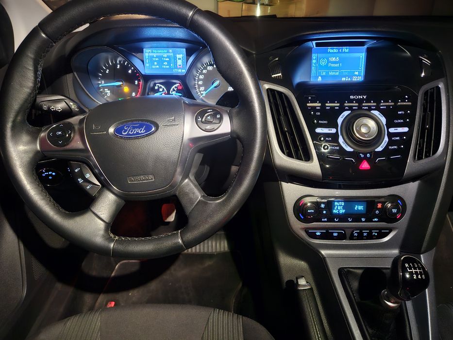 Ford focus /xenon/2014