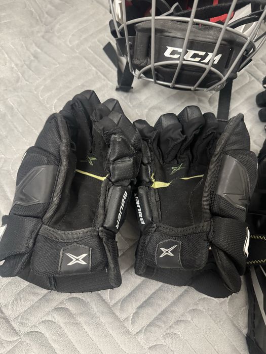 Продам хоккейную форму