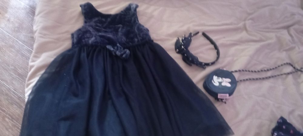 Комплекти ,рокли 86-92 и98- 104