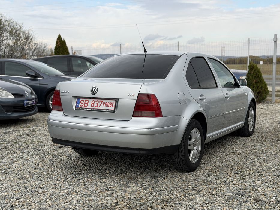 VOLKSWAGEN Bora 2003 — imagine 3