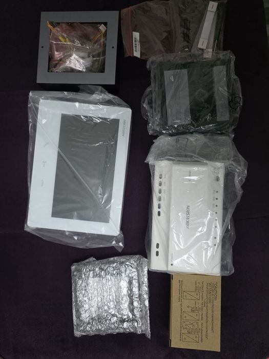 Kit videointerfon IP hikvision