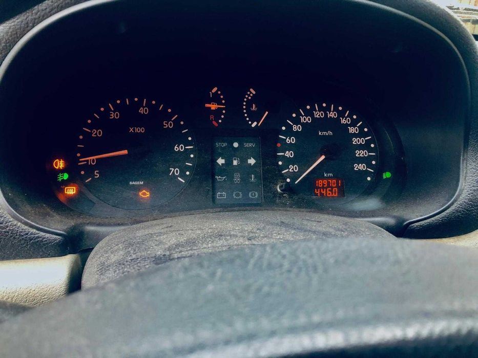 Clio 2004, unic proprietar, functional, ITP RAR valabil noiembrie 2026