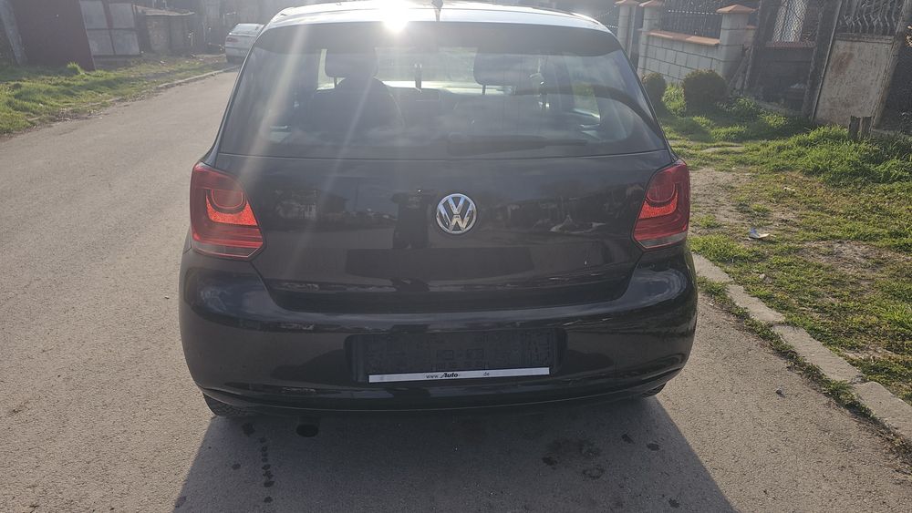 Продавам Поло 1.4 бензин