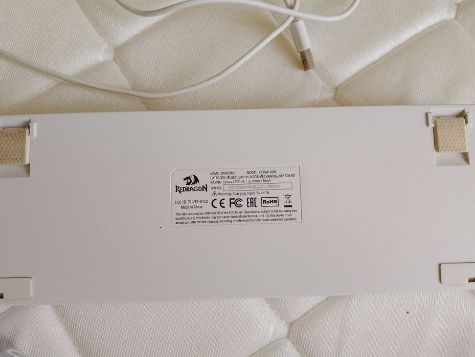 Продам клавиатуру Redragon K530w