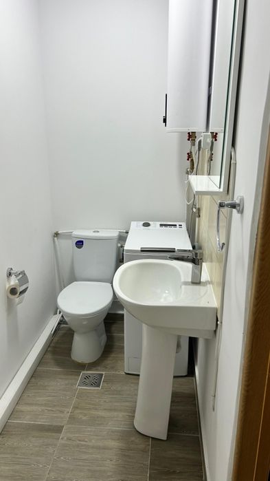 Garsoniera in cartier Tei