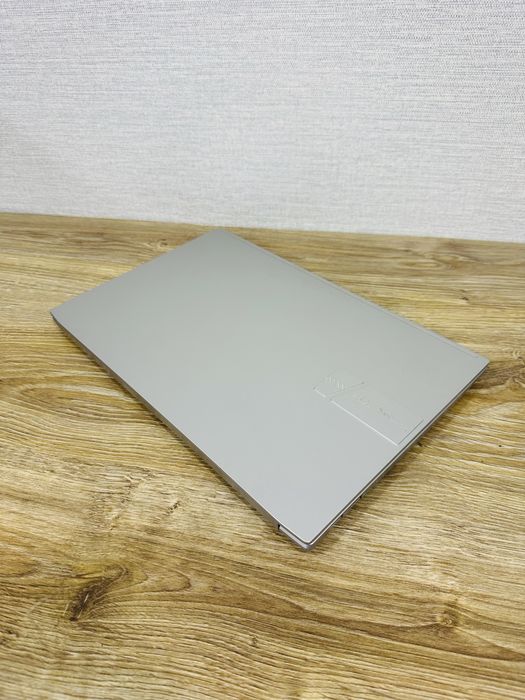 ASUS Ryzen 7-16 Ядерный+RTX3050 OLED дисплей Премиум игровой ноутбук