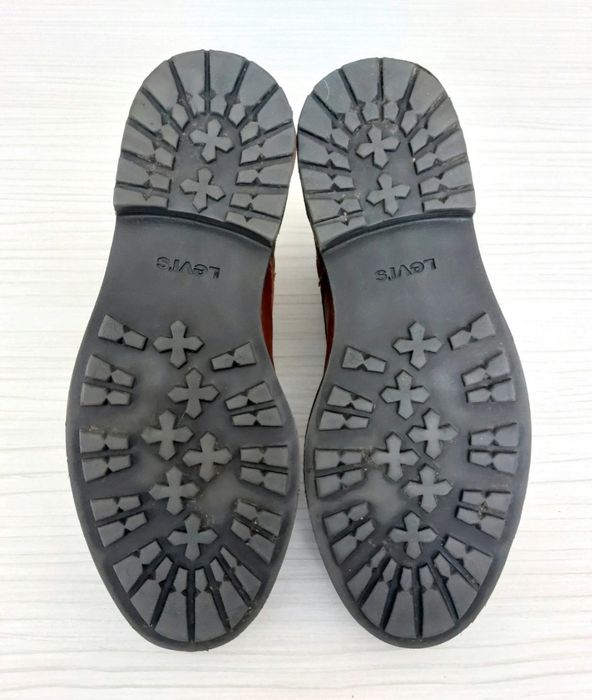 Ghete din piele Levi's