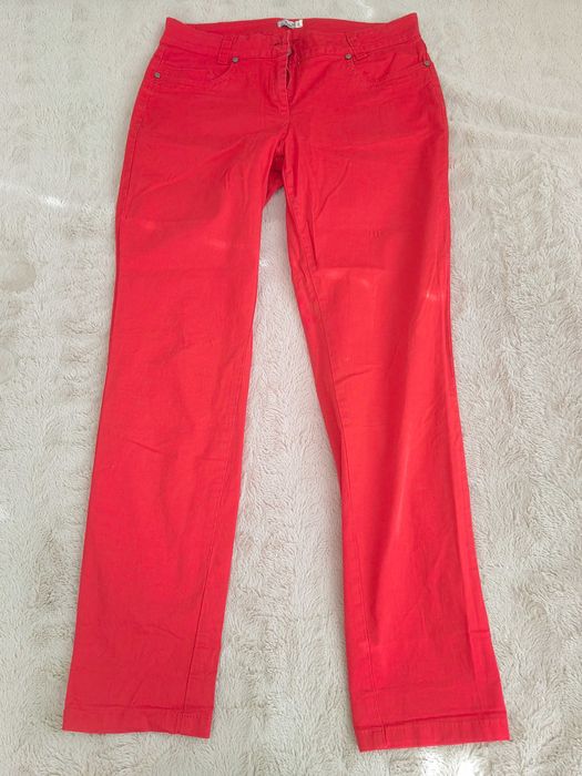 Панталон на Club Lava и дънки