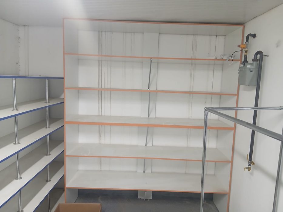 Продам полки для магазина