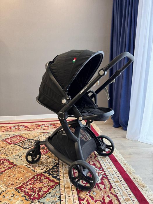 Продам коляску skilmax