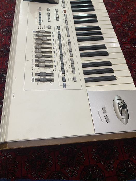Korg Pa2x pro holati yaxshi