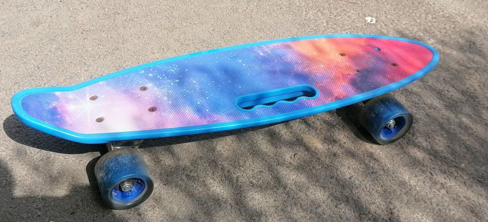 Продам скейт б/у