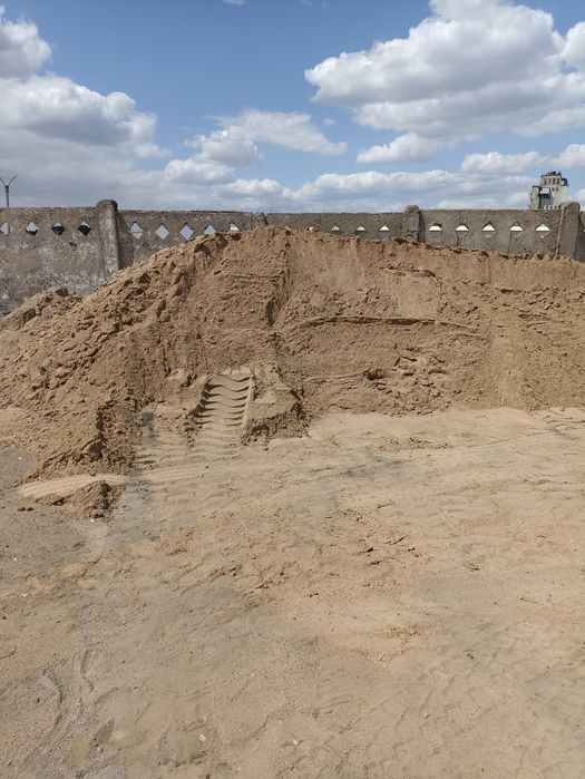 Продаю песок щебень отсев.