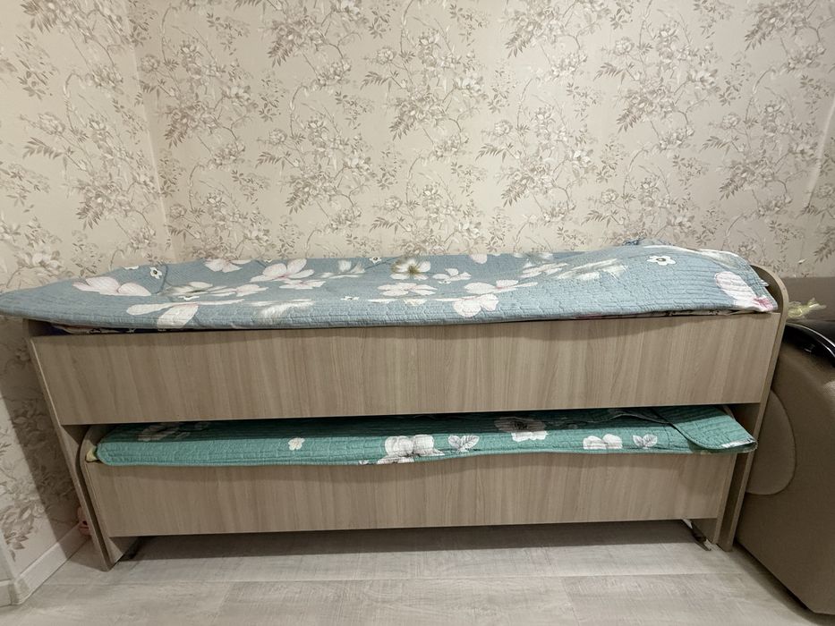 Продам кровать раздвижная