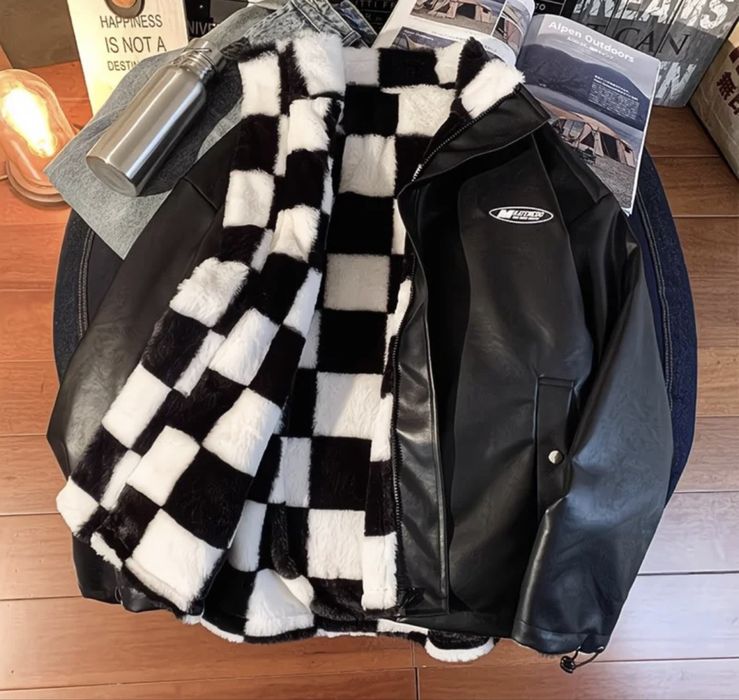 Продам двустороннюю куртку бомбер