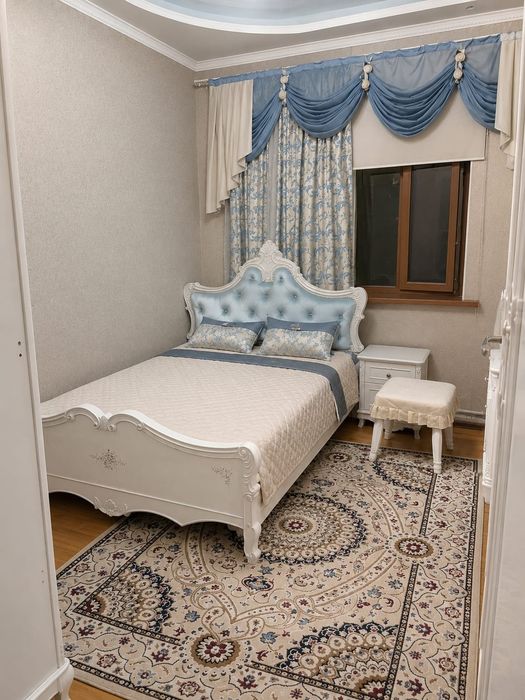 Кровать, шкаы, тумба