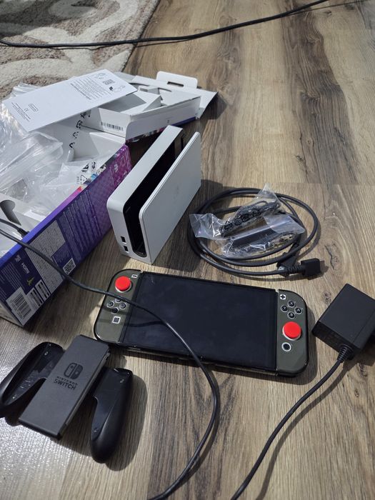 Nintendo switch oled stare excelenta la cutie + toate accesoriile