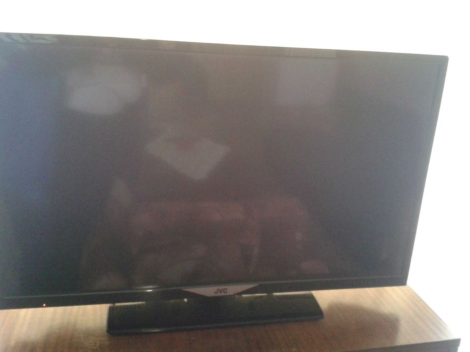 Телевизор JVC 32