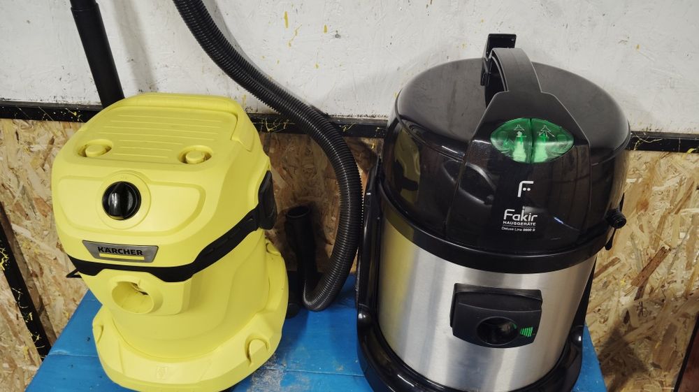 Vând 2 aspiratoare profesionale