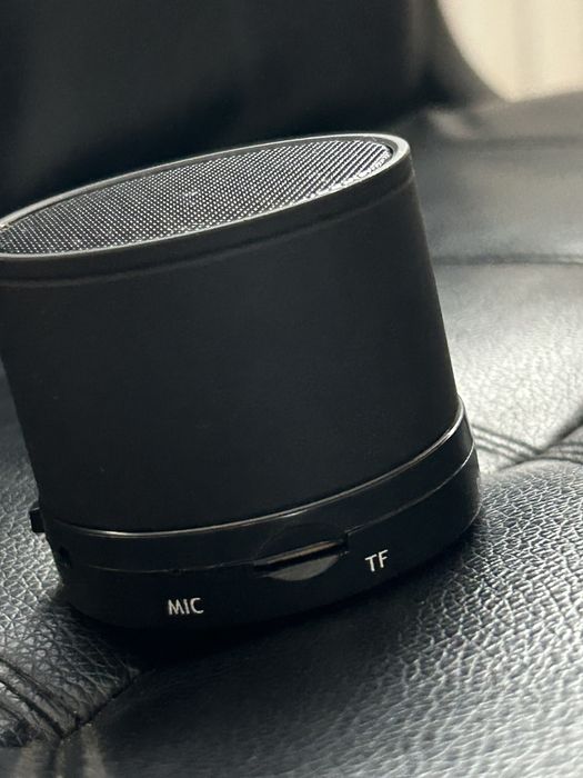 Преносима колона за музика