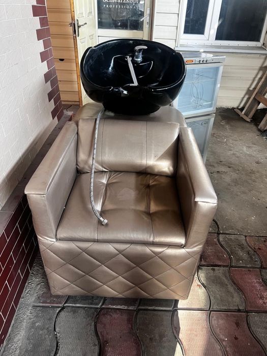 Парикмахерская мойка для головы