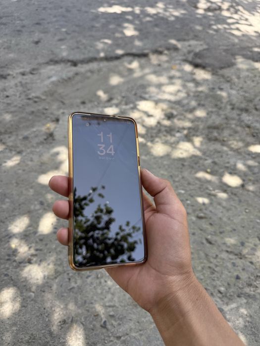 Samsung S21 sotiladi srochna