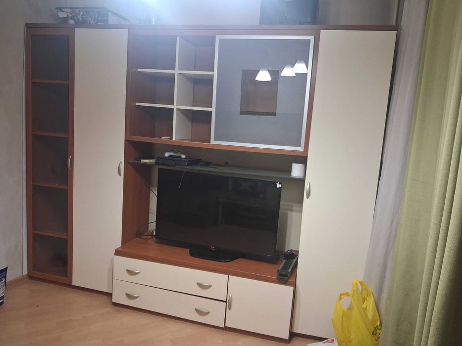 Шкаф для гостинной под ТВ