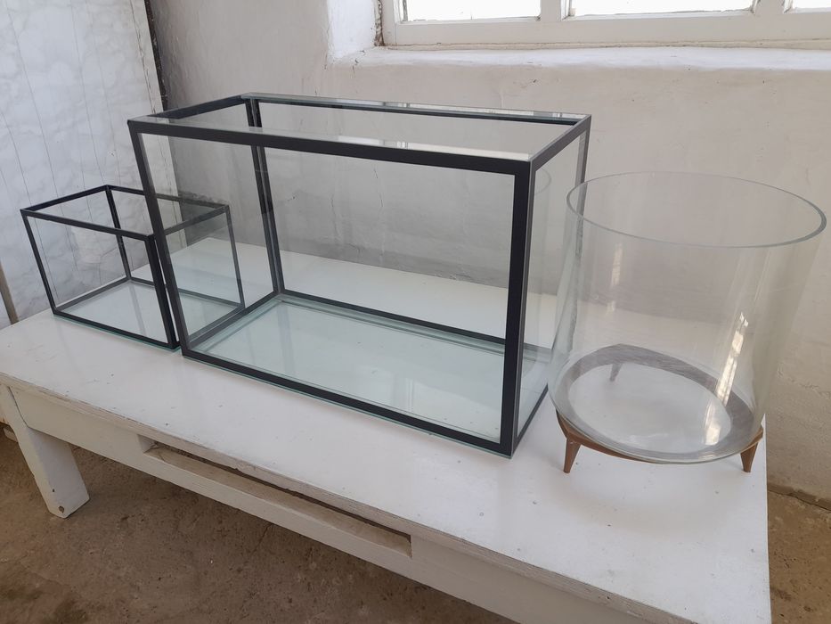 Продам аквариумы 10л и 50л