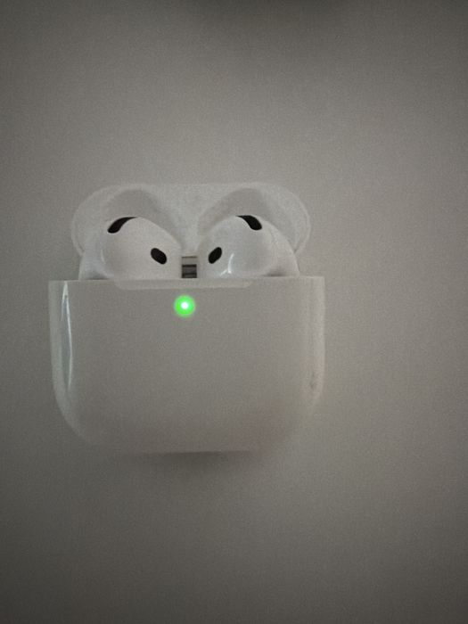 Airpods 4