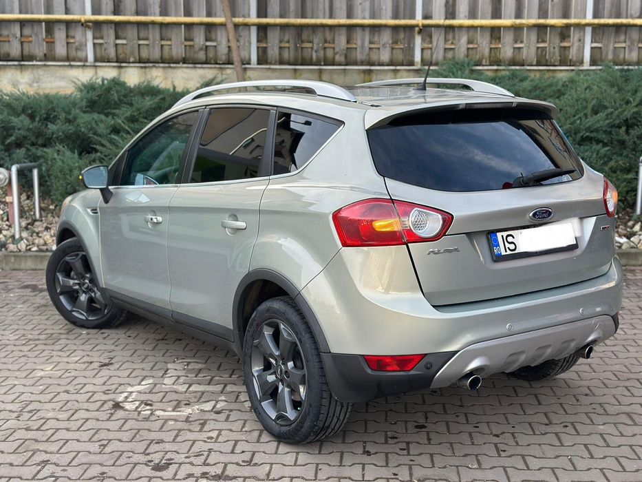 Ford Kuga 2.0 Diesel 4x4 Full Panorama Bixenon Piele Priza 220v