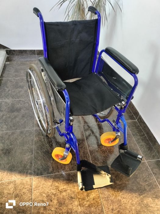 Продаю инвалидную коляску