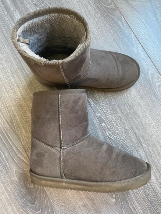 Cizme UGG marca TEX