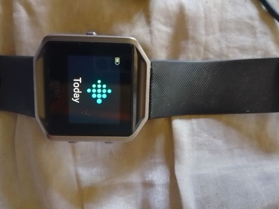 Ceas inteligent Fitbit Blaze,monitorizare puls fitnes,etc