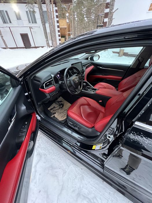 Toyota Camry 75 XSE USA