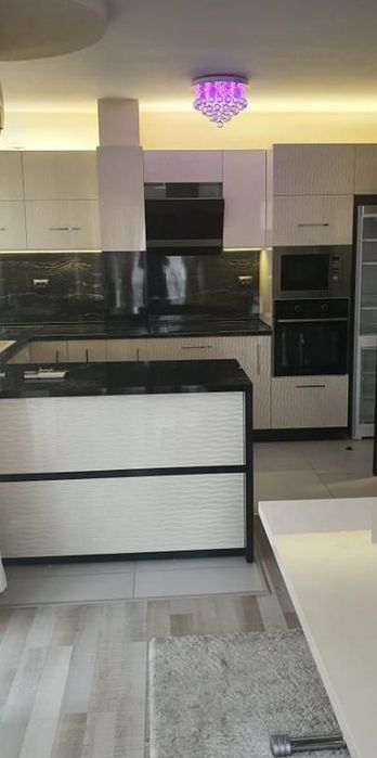 Дава се под наем Двустаен апартамент в Пловдив, Христо Смирненски - 68 кв.м за 500 € - Снимка #1