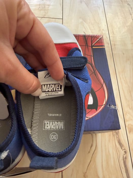 Светещи кецове Marvel р-р 30
