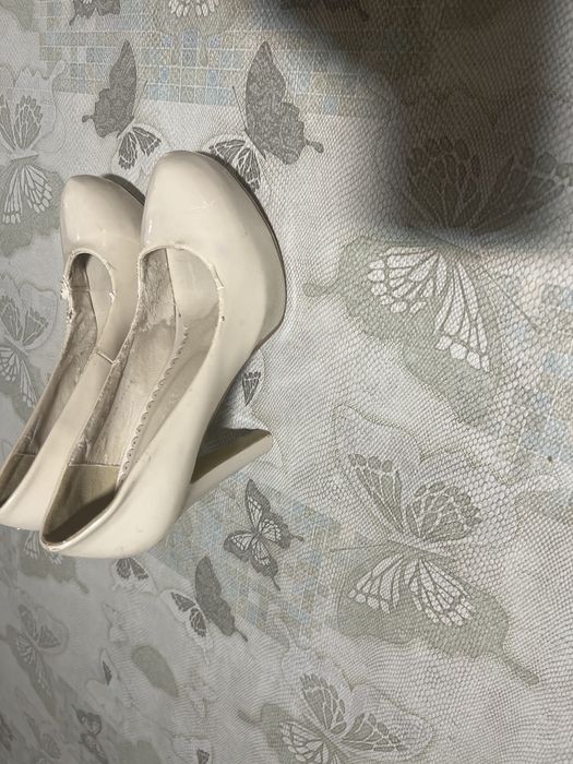 Туфля бежевый