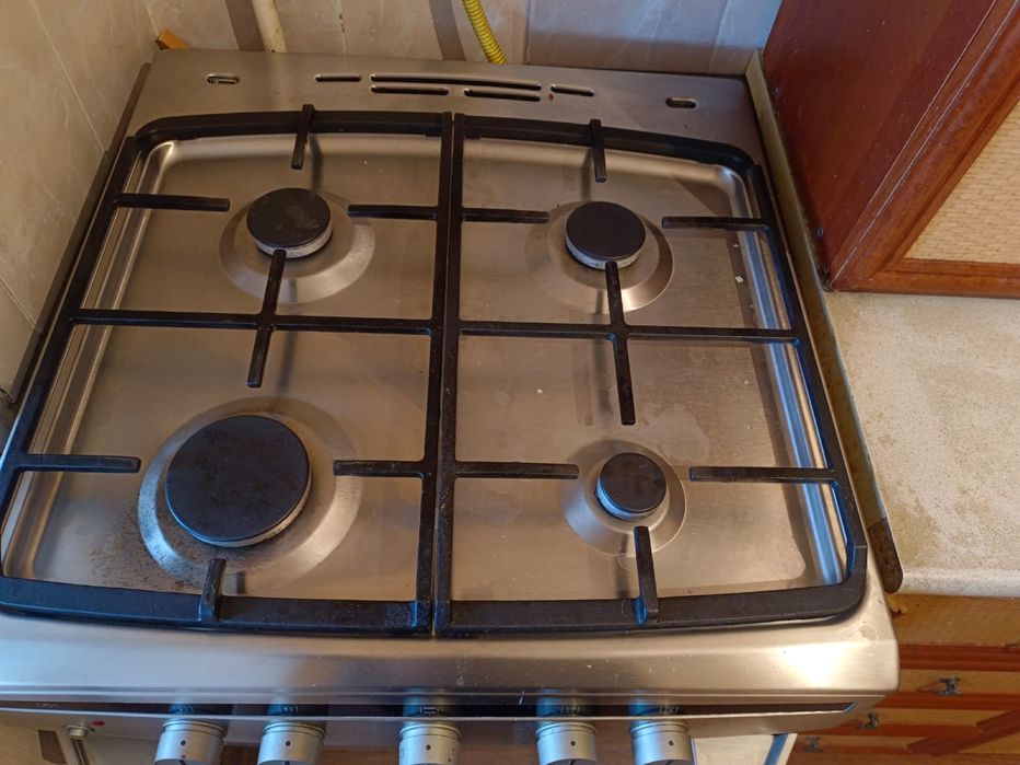 продам шифоньер белый в отл сост