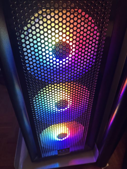 Чисто нов гейминг компютър