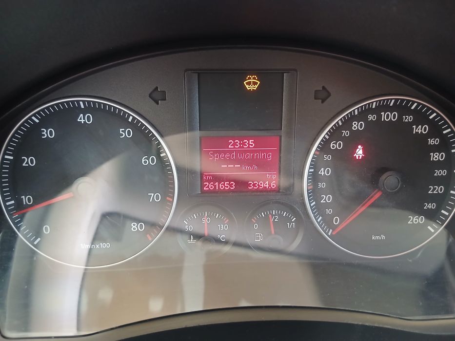 Vânzare urgentă mașinuță Volkswagen Golf (2008)